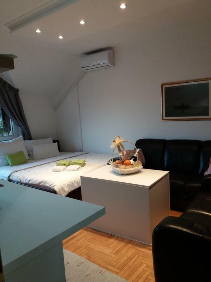 Apartmani Emerald Dream Novi Sad Buitenkant foto